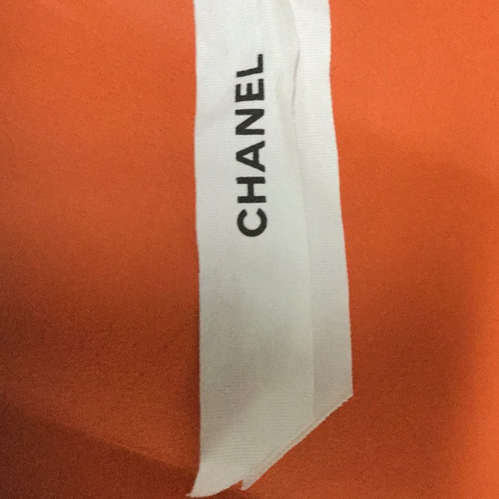 Hermes Chanel crafting shopping bags up-cycle project storage display fashion - Picture 4 of 16